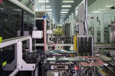 無錫市惠山區(qū)人民政府 擁抱互聯(lián)網(wǎng)+，打造智慧服務(wù)新標桿